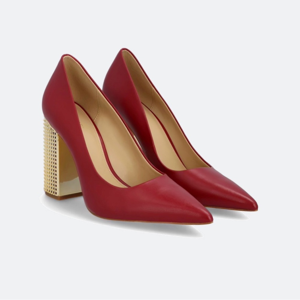 Michael Kors Maxine Pump size 9.5